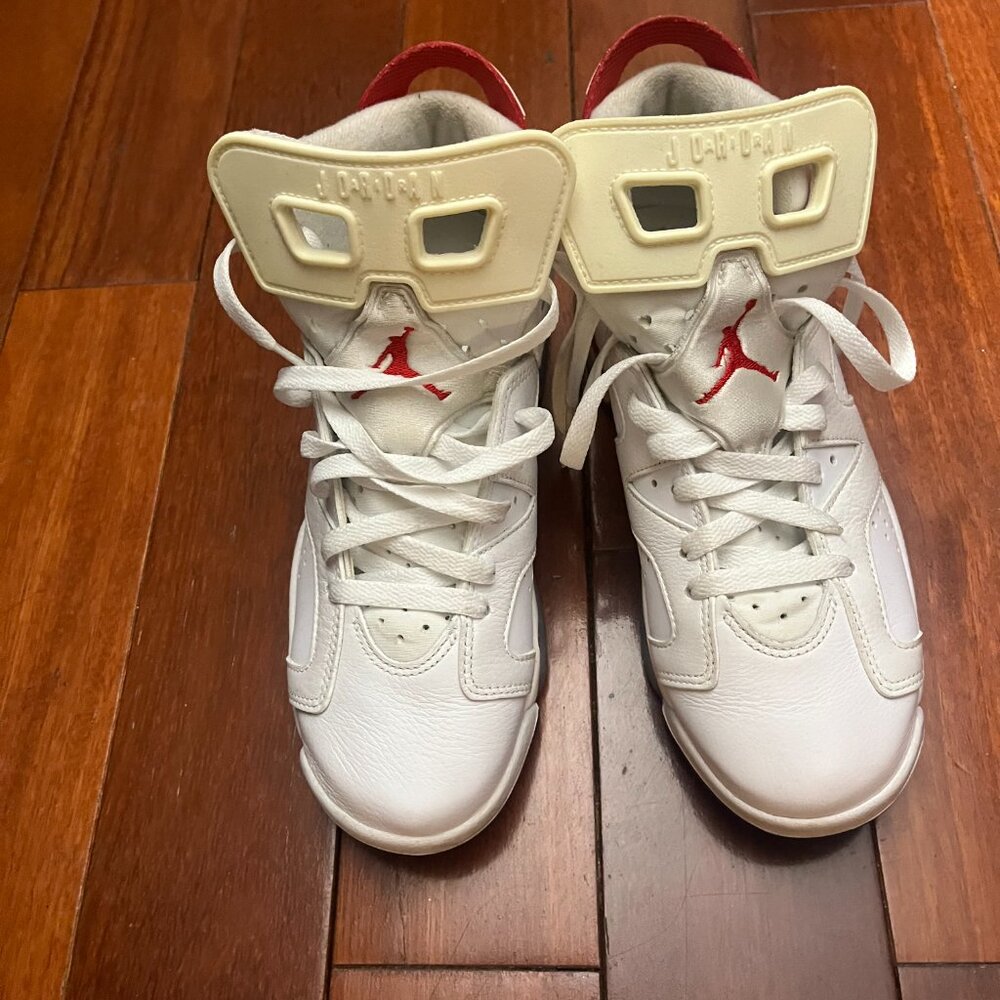 Jordan VI - Picture 6 of 9
